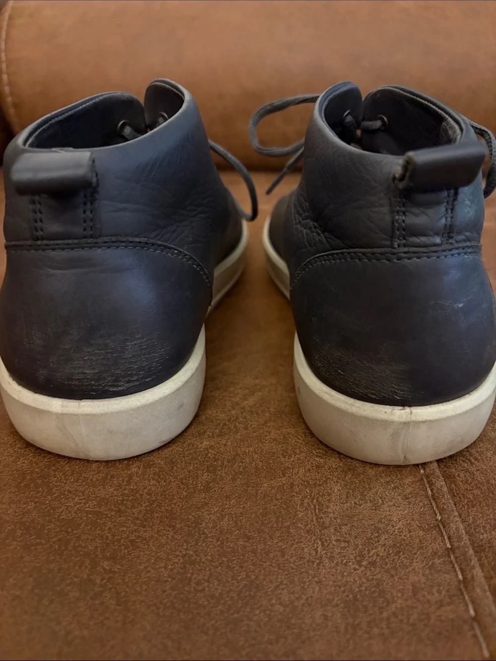 Ecco Soft 7 Runner Ankle Boots Charcoal Leather 41 7